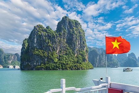IEEFA: Rising LNG costs strengthen the case for Vietnam to prioritise domestic renewables for energy security