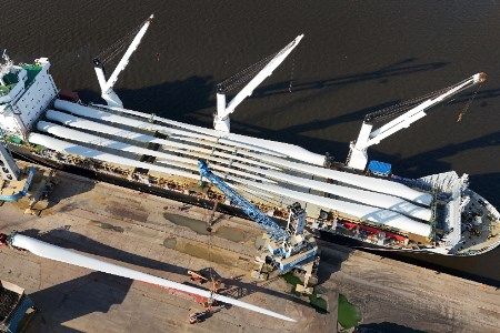 Peel Ports Clydeport welcomes record wind turbine haul