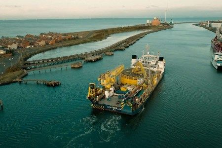 First offshore export cable installed at Inch Cape