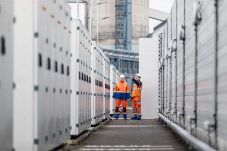 RWE constructs 400 MW battery storage system